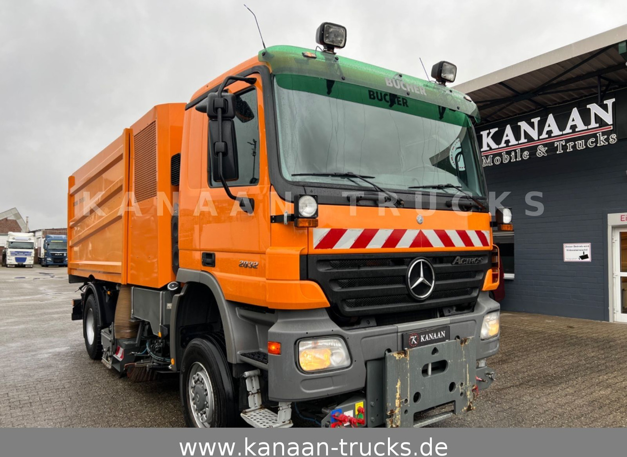 Mercedes-Benz 2032 Actros 4x4 Bucher STKF 9500 AIRPORT KLIMA - Sopmaskin: bild 2 Mercedes-Benz 2032 Actros 4x4 Bucher STKF 9500 AIRPORT KLIMA - Sopmaskin: bild 2