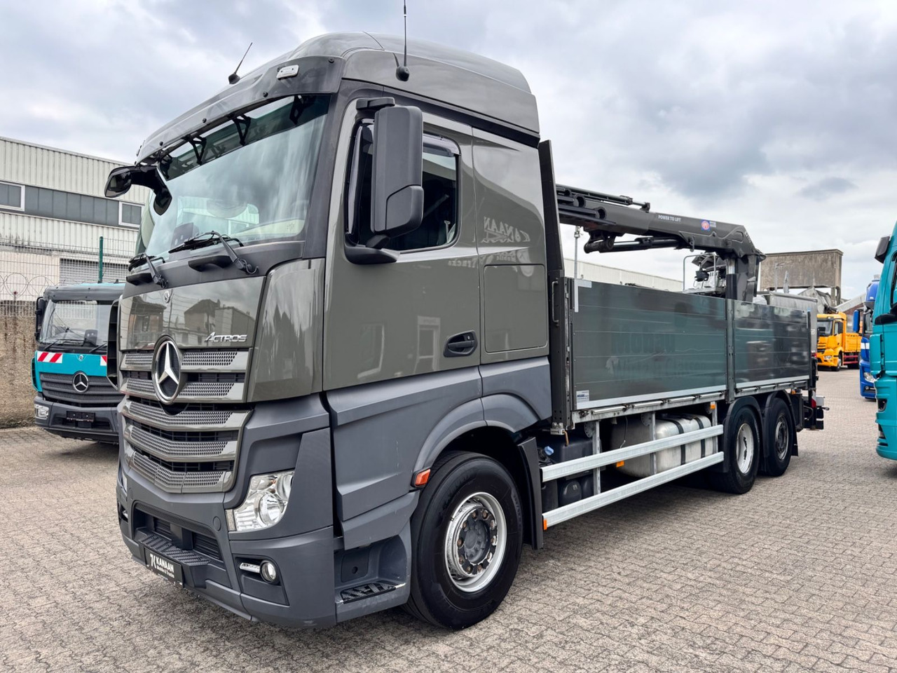 Mercedes-Benz 2545 Actros 4 Baustoffkran HMF Hochdach - Kranbil: bild 3 Mercedes-Benz 2545 Actros 4 Baustoffkran HMF Hochdach - Kranbil: bild 3