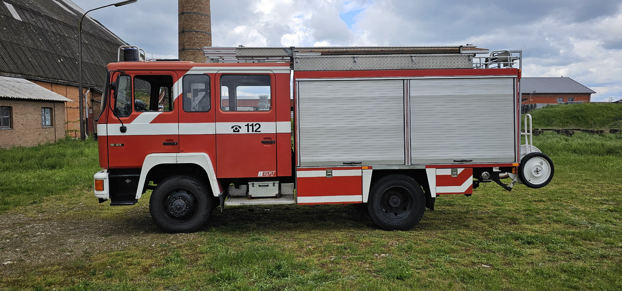 MAN 12.232 Feuerwehr Firetruck Autobomba - Släck/ Räddningsvagn: bild 4 MAN 12.232 Feuerwehr Firetruck Autobomba - Släck/ Räddningsvagn: bild 4