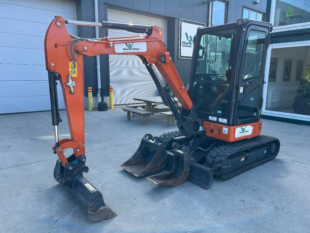 Hitachi ZX 26 U-6 - Minigrävmaskin: bild 2 Hitachi ZX 26 U-6 - Minigrävmaskin: bild 2