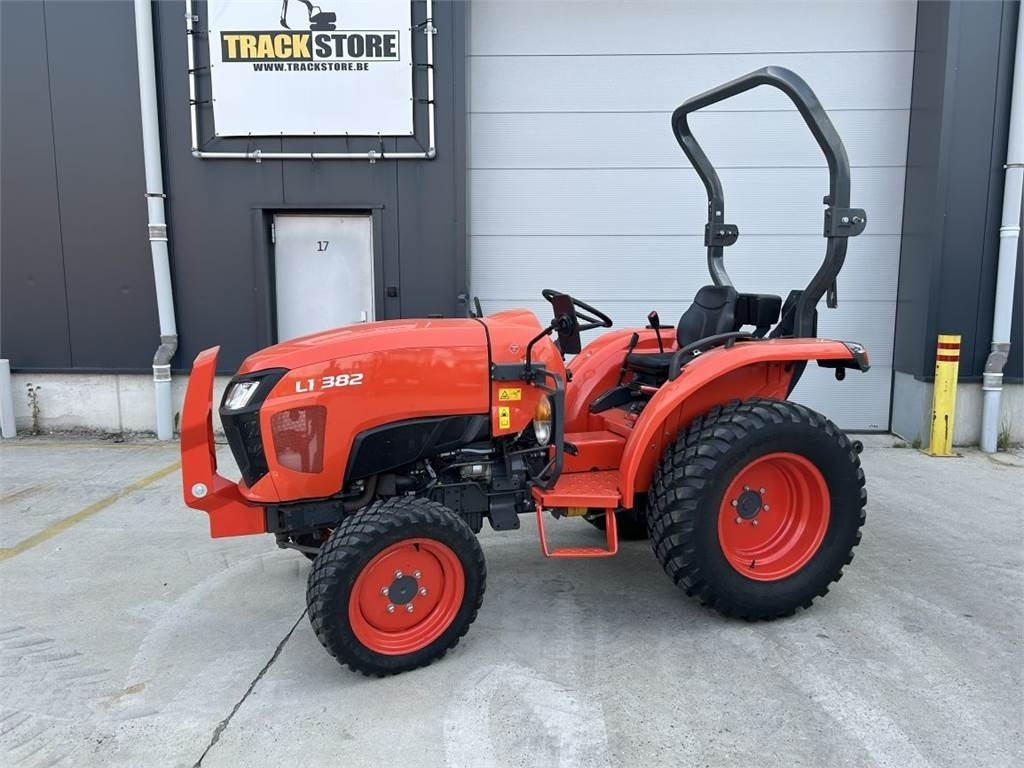 Kubota L1-382 (5278) - Kommunaltraktor: bild 1 Kubota L1-382 (5278) - Kommunaltraktor: bild 1