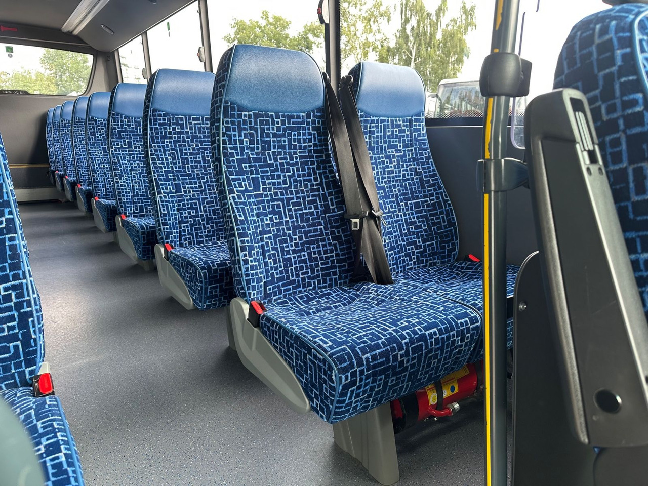 Iveco Rapido 70C18 (wenig Km*7.2t*33 Sitze) Rosero - Minibuss, Persontransport: bild 5 Iveco Rapido 70C18 (wenig Km*7.2t*33 Sitze) Rosero - Minibuss, Persontransport: bild 5