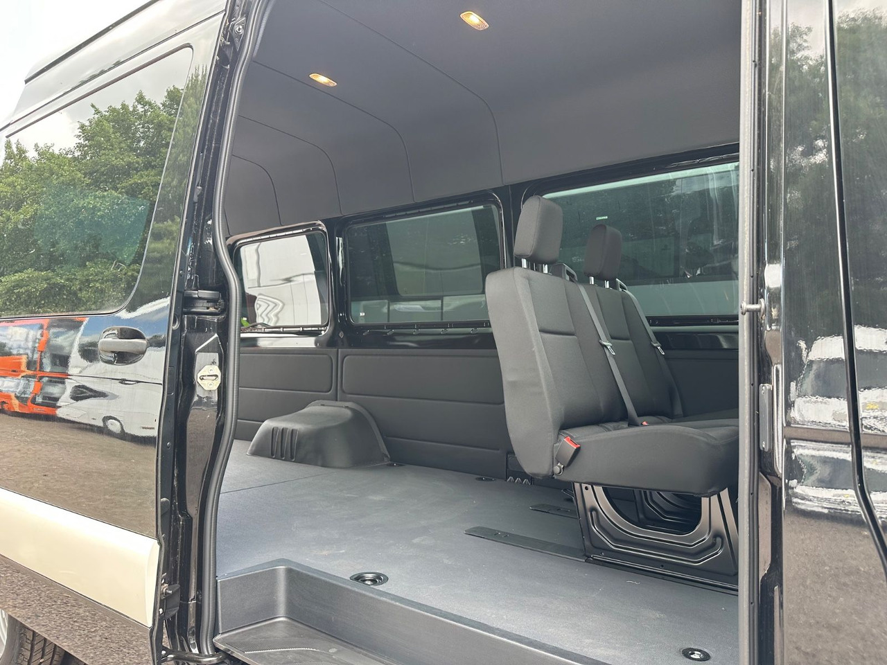 Mercedes-Benz Sprinter 519 CDi 4x4 H+L 360° Cam.*Navi*253.4 Km - Minibuss, Persontransport: bild 4 Mercedes-Benz Sprinter 519 CDi 4x4 H+L 360° Cam.*Navi*253.4 Km - Minibuss, Persontransport: bild 4
