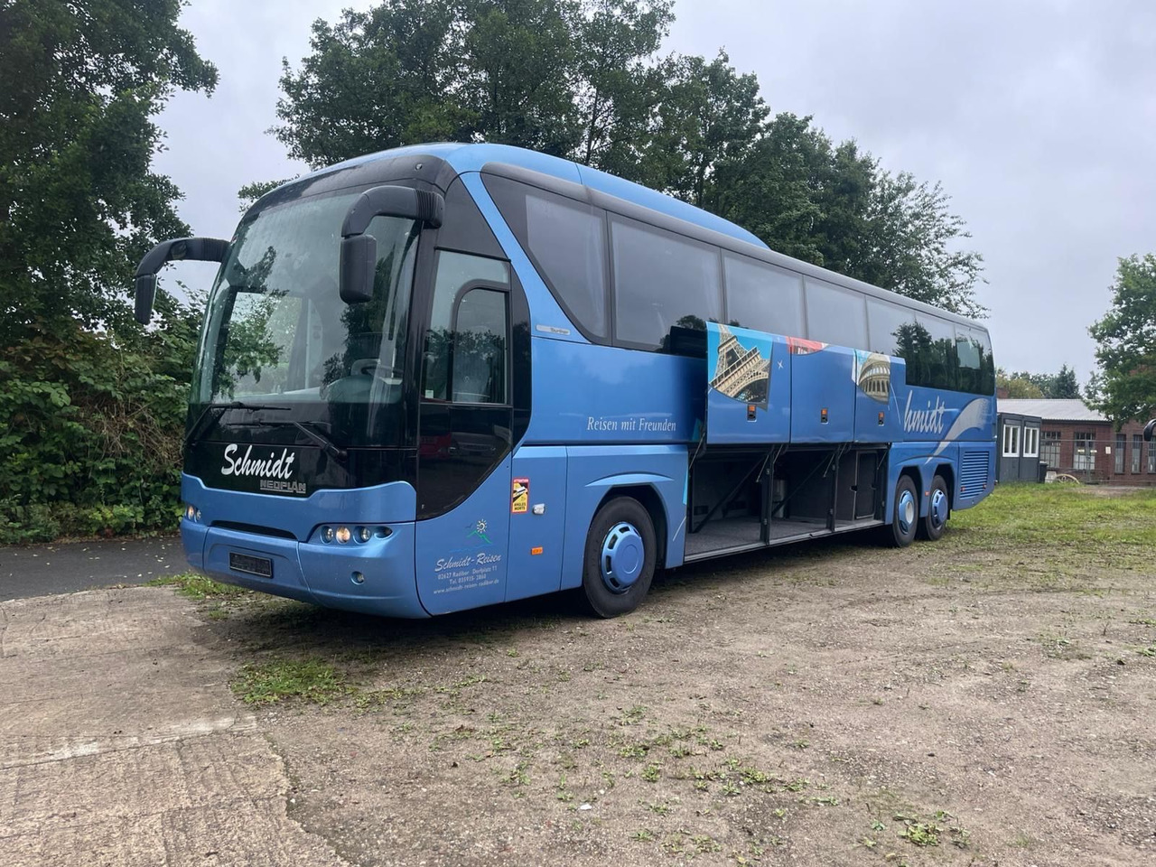 Neoplan Tourliner L P22 (59 Sitze*Schalt*TOP*DE) - Turistbuss: bild 3 Neoplan Tourliner L P22 (59 Sitze*Schalt*TOP*DE) - Turistbuss: bild 3