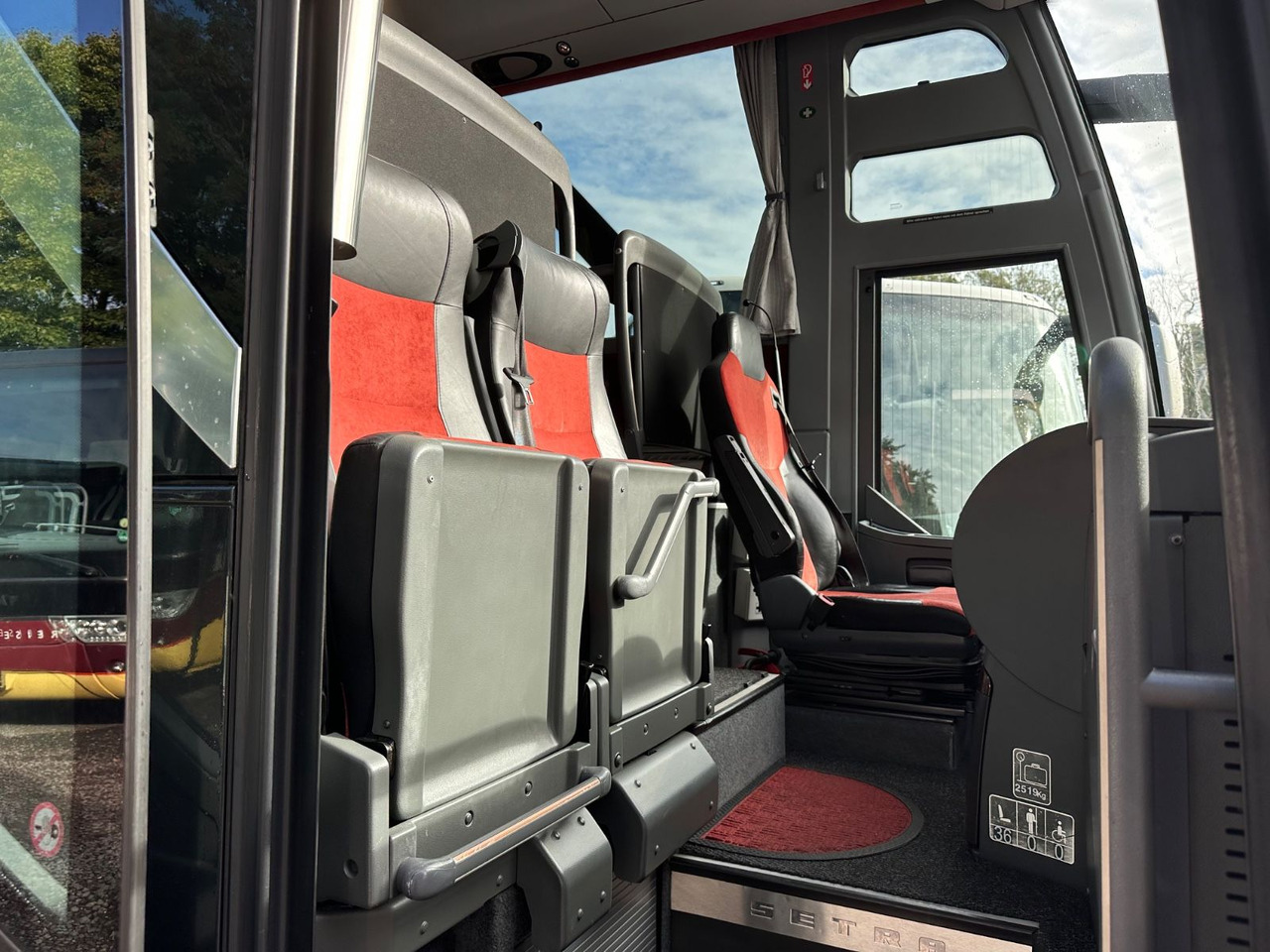 Setra S 416 HDH (V.I.P 2+1 Sitze*Panorama*TOP) - Turistbuss: bild 3 Setra S 416 HDH (V.I.P 2+1 Sitze*Panorama*TOP) - Turistbuss: bild 3